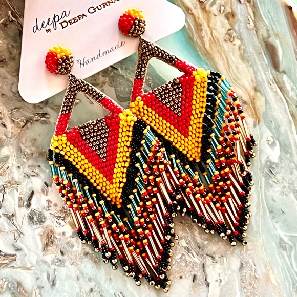 NWT Deepa Gurnani Luxe Beaded Diamond Chandeliers - Picture 4 of 16